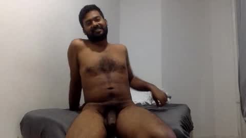 aggaggs online show from September 27, 8:12 am