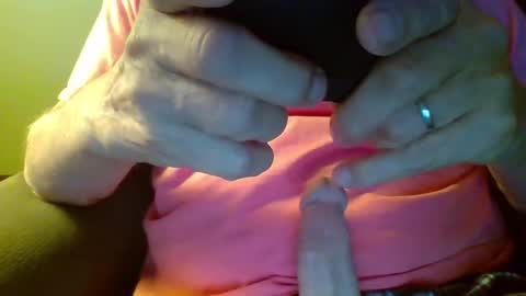 aguynrkfrd online show from December 23, 10:32 am