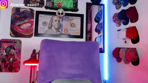 Snapshot of aharon_sexo1 chatting on January 3, 10:29 pm Aharon  Zamora online show from January 3, 10:29 pm
