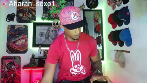 Snapshot of aharon_sexo1 chatting on February 20, 3:01 am Aharon  Zamora online show from February 20, 3:01 am