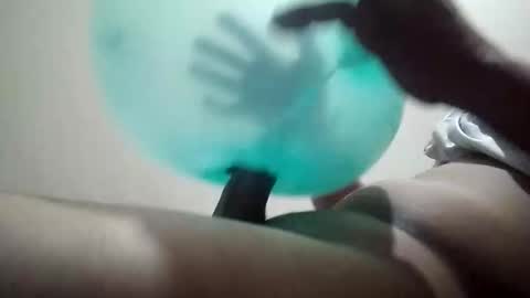 ahmed1235698 online show from April 3, 3:36 am