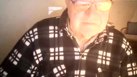 Snapshot of ahmole chatting on December 16, 7:37 am Ole online show from December 16, 7:37 am