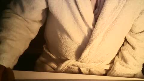 Ole online show from November 10, 1:43 am