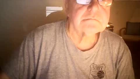 Snapshot of ahmole chatting on December 15, 12:07 am Ole online show from December 15, 12:07 am