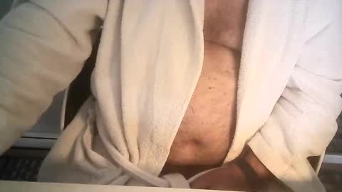 Snapshot of ahmole chatting on January 4, 12:38 pm Ole online show from January 4, 12:38 pm