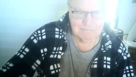 Snapshot of ahmole chatting on December 24, 10:55 am Ole online show from December 24, 10:55 am