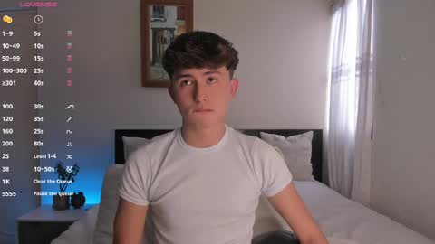 A H  online show from December 19, 7:07 pm