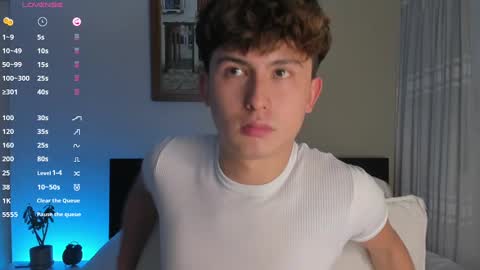 A H  online show from December 8, 1:02 am