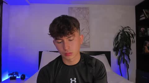 A H  online show from January 29, 7:22 pm