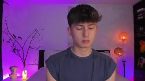 A H  online show from February 16, 1:49 am