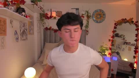 A H  online show from October 17, 2:48 am