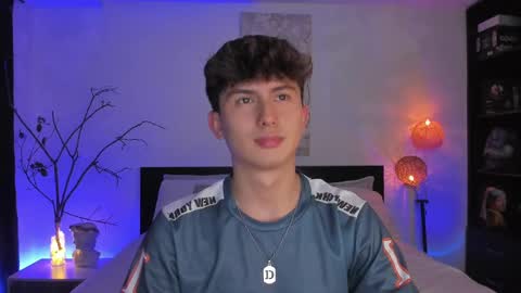 A H  online show from February 27, 3:36 am