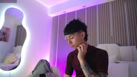 Aiden online show from February 27, 1:23 pm