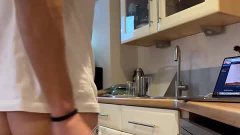 Snapshot of aidjw1 chatting on January 19, 11:12 am Spicyla online show from January 19, 11:12 am