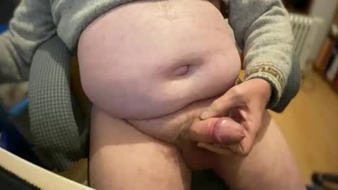 Snapshot of aime_sucer chatting on January 16, 11:27 pm aime_sucer online show from January 16, 11:27 pm