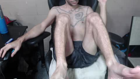Snapshot of airbornx2n1 chatting on February 8, 7:26 am Leo  Airborn  Sir  Daddy online show from February 8, 7:26 am