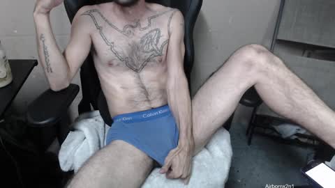 Snapshot of airbornx2n1 chatting on December 18, 5:15 am Leo  Airborn  Sir  Daddy online show from December 18, 5:15 am
