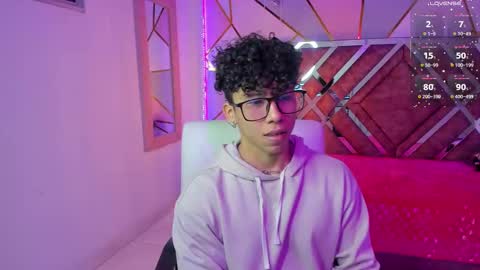 Snapshot of akazaboy chatting on March 5, 4:35 am akazaboy online show from March 5, 4:35 am