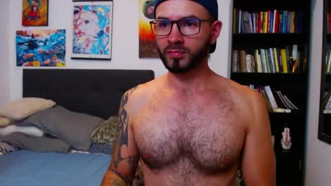 akiles online show from December 12, 12:48 am