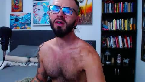 akiles online show from September 30, 11:41 pm