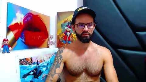 akiles online show from May 26, 11:45 pm