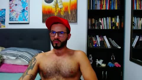 akiles online show from January 31, 2:48 am