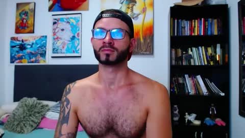 akiles online show from January 9, 11:02 pm