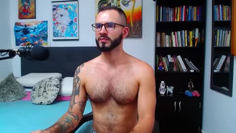 akiles online show from February 13, 9:17 pm