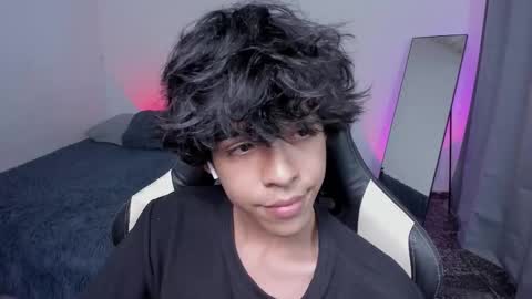 alan18n online show from January 19, 4:37 am