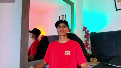 alan_colthon online show from April 28, 3:44 am