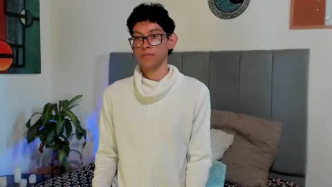 Snapshot of alan_scot chatting on October 19, 7:06 pm Alan and Criss - WE JUST FRIENDS WITH BENEFITS BOTH VERS online show from October 19, 7:06 pm