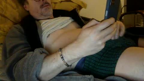 albandant online show from February 24, 8:06 am