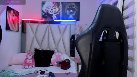 ale_noah_xxx online show from January 4, 3:18 am