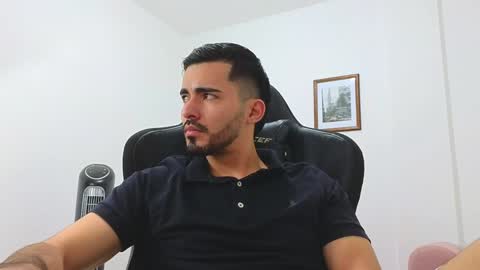 alejandroo_7 online show from January 6, 8:07 pm