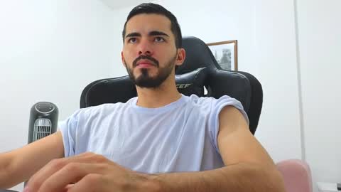 alejandroo_7 online show from December 30, 10:34 pm