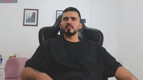 alejandroo_7 online show from September 23, 4:17 pm