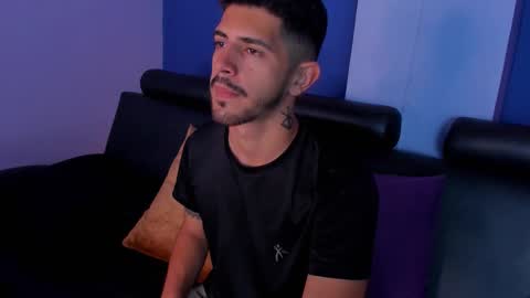 Snapshot of alejandrostorm chatting on October 3, 9:20 pm Alejo  online show from October 3, 9:20 pm