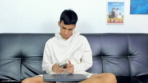 Snapshot of alejo_peverell chatting on January 21, 7:39 pm alejo peverell online show from January 21, 7:39 pm