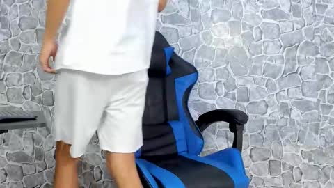 alejo peverell online show from February 14, 8:37 pm