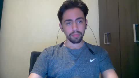 alejo_shy online show from December 14, 9:24 pm