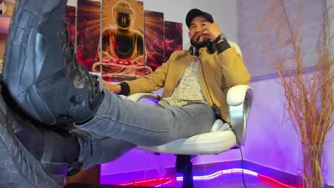 ALESSANDRO  WYE online show from February 14, 4:15 am