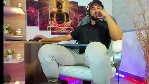 ALESSANDRO  WYE online show from January 31, 5:19 am