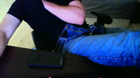 Snapshot of alex42696969 chatting on November 1, 5:33 am alex42696969 online show from November 1, 5:33 am