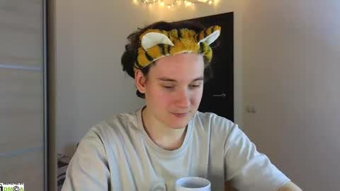 FAVORITE online show from February 26, 2:46 pm