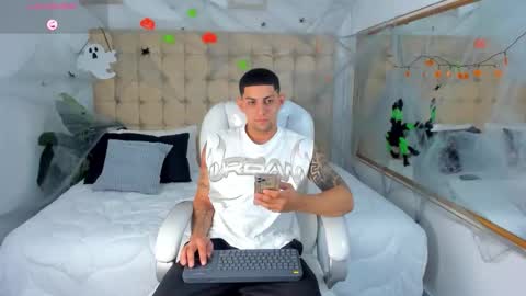 alex online show from October 8, 1:15 pm