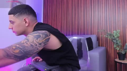 alex online show from April 12, 12:17 pm