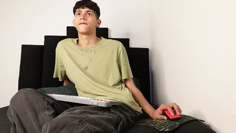 alex_mark_ online show from October 6, 1:16 pm