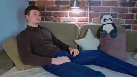 Alex online show from February 8, 7:47 am