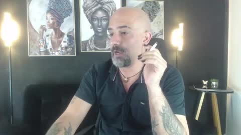 Snapshot of alex_saints_ce chatting on October 26, 8:11 pm Alex Saints online show from October 26, 8:11 pm