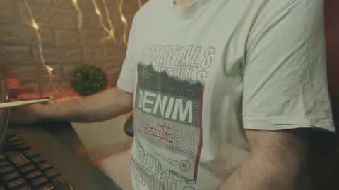 Alex online show from December 14, 2:29 am